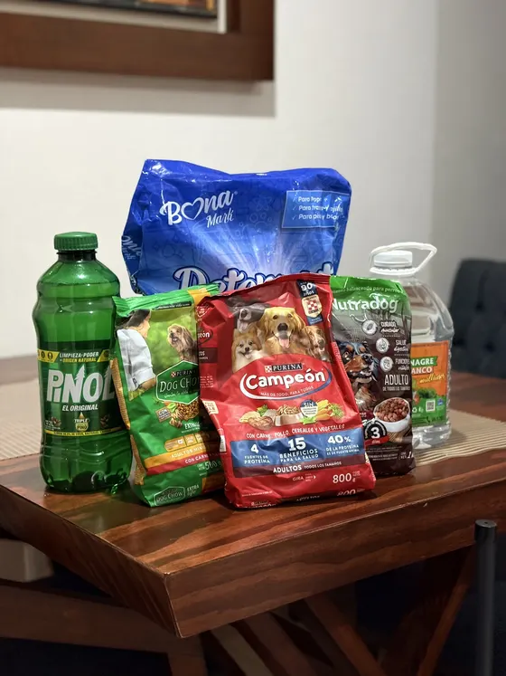 Foto 24 de la jornada: la compra de los insumos.